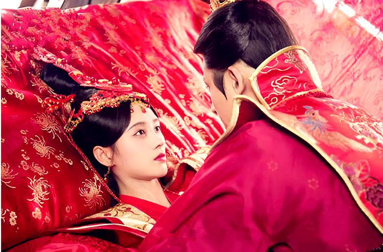 又一神作来袭,反超《花不弃》,力压《招摇》,成唐七最惊艳之作