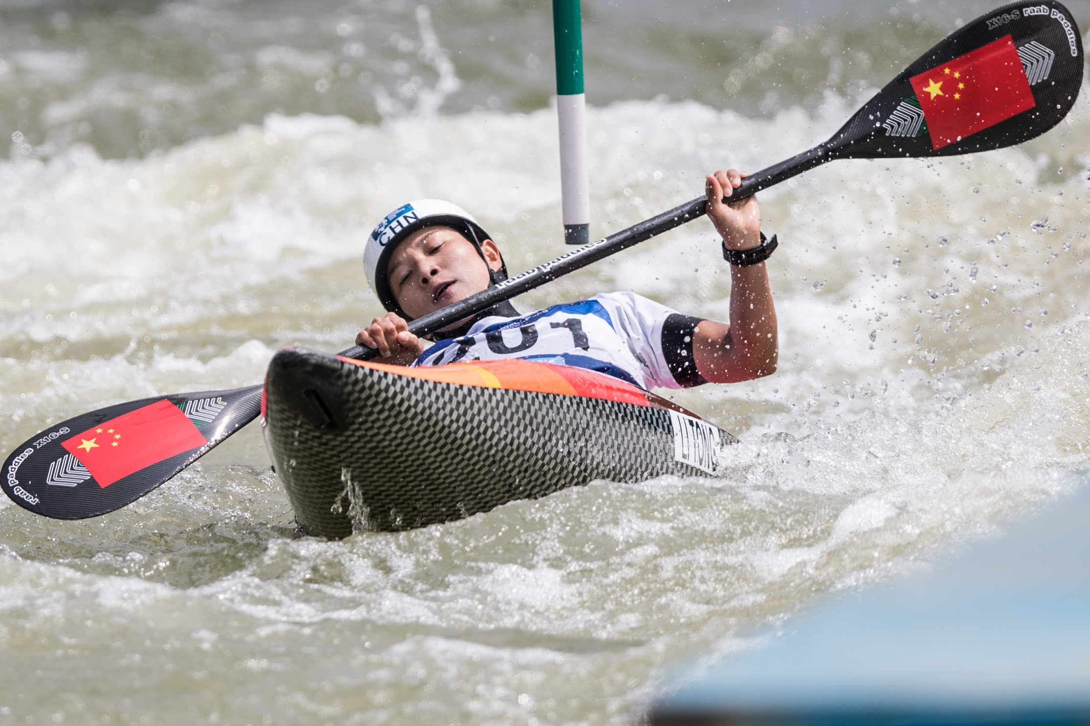 皮划艇——女子激流回旋:李彤摘银(4)