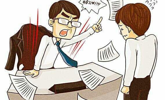 公司人力缩减,作为小管理,却被领导各种理由批评,该怎么办?