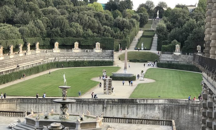 它是享誉世界的古代罗马园艺花园之一,内部以地中海植物景观为主