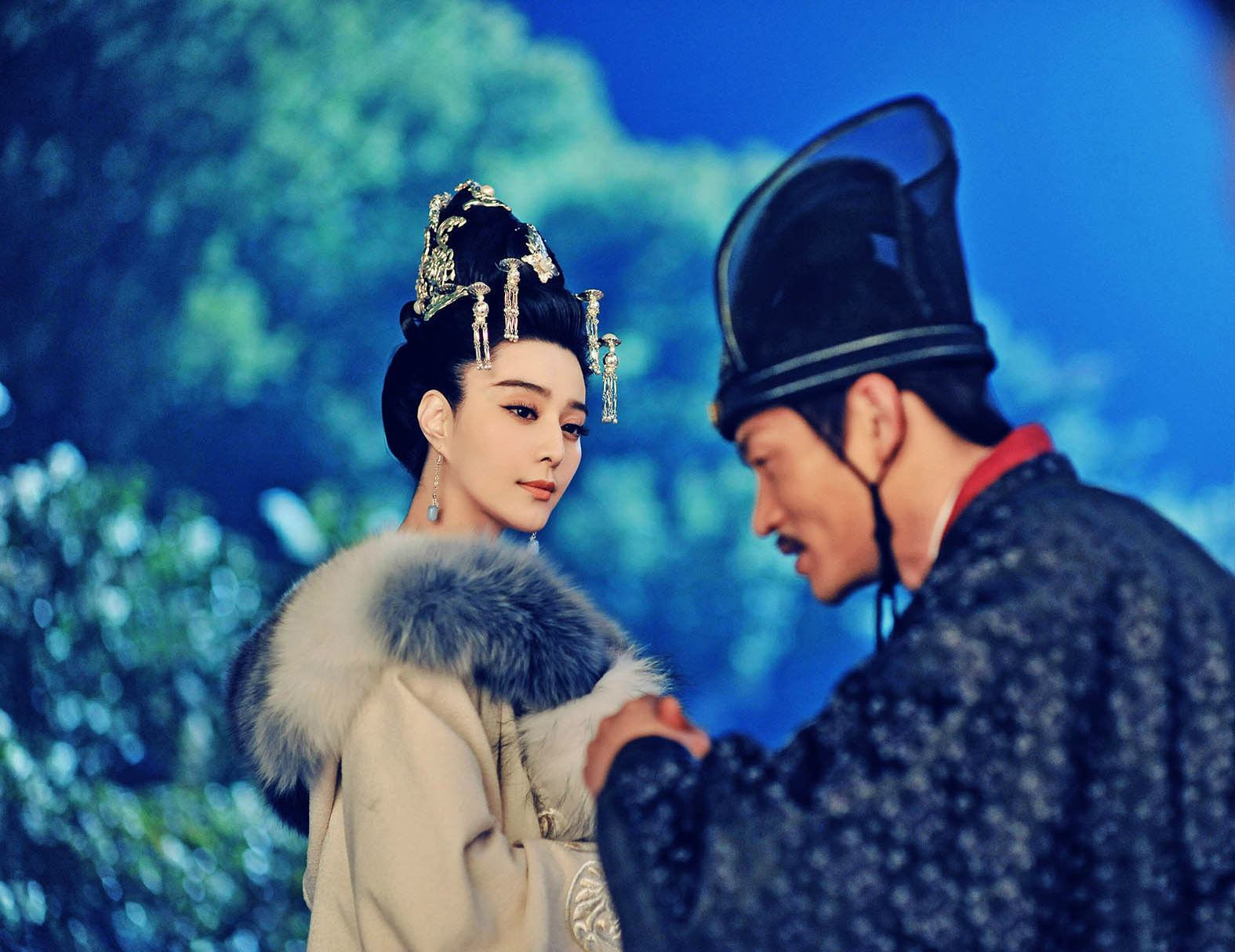 为了实现皇帝梦,武则天利用一块石头,血洗皇族血统