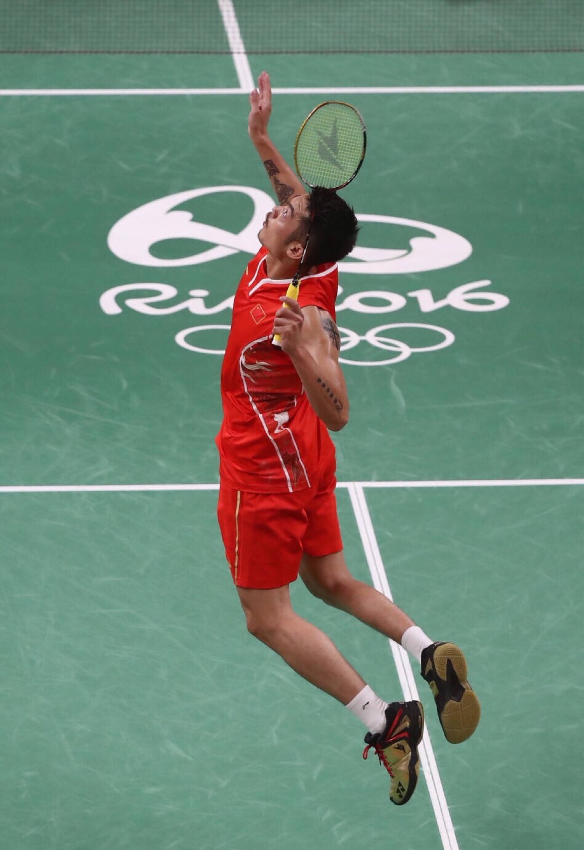 学会这几招称霸羽毛球新手区!