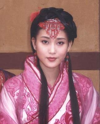 她是中国最美的公主,她的一生嫁给祖孙三代人,最终服毒自尽