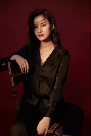 三万人捧场,打破平台记录 陌陌冉小冉生日会牌面十足