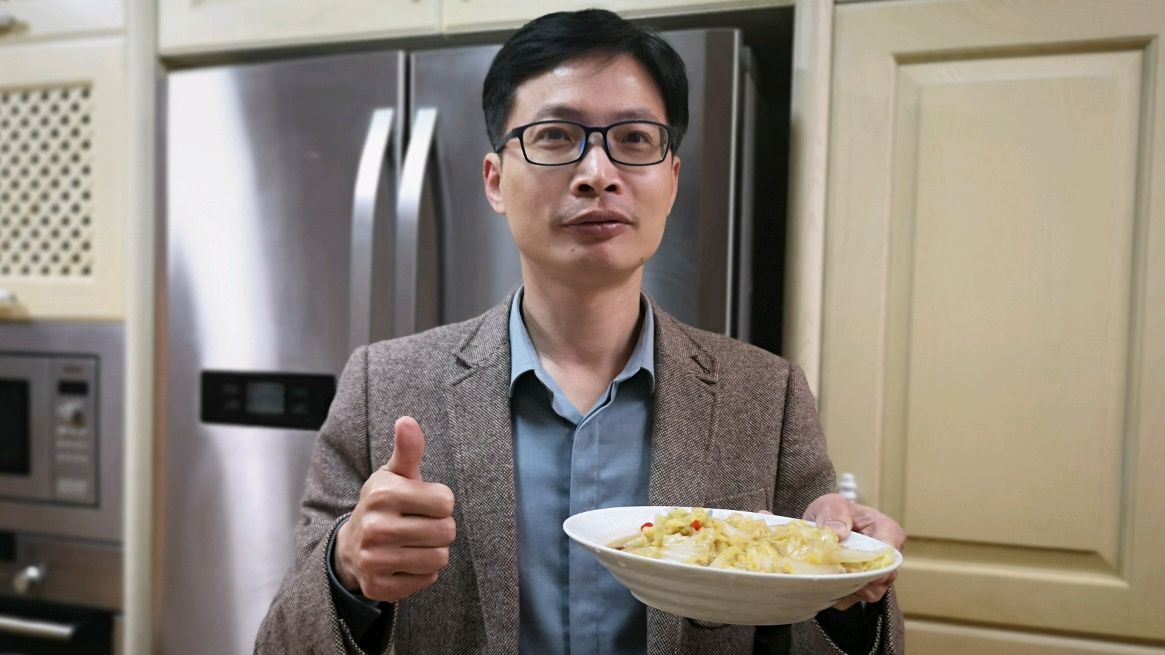 香辣醋溜白菜,不用“勾芡”,直接炒,简单、营养、可口好吃!