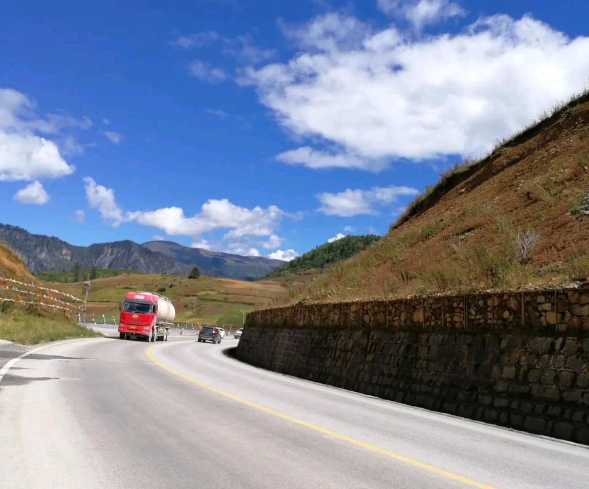 人生如行路,一路艱辛,一路風景