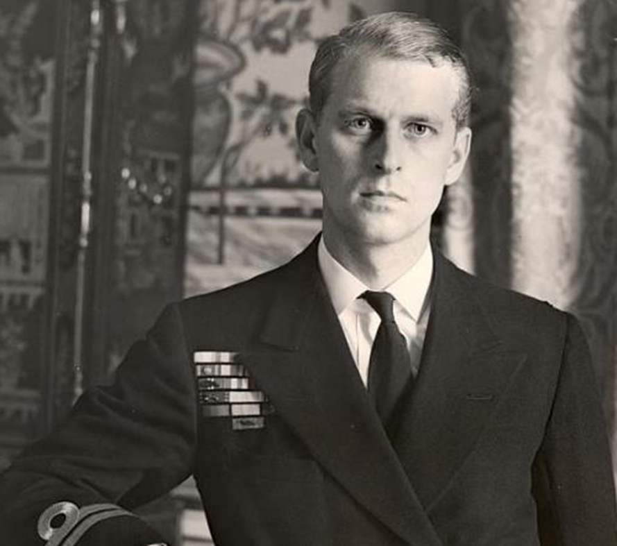 菲利普亲王:拉高了英国王室的颜值,也拉高了王室的"发际线"!