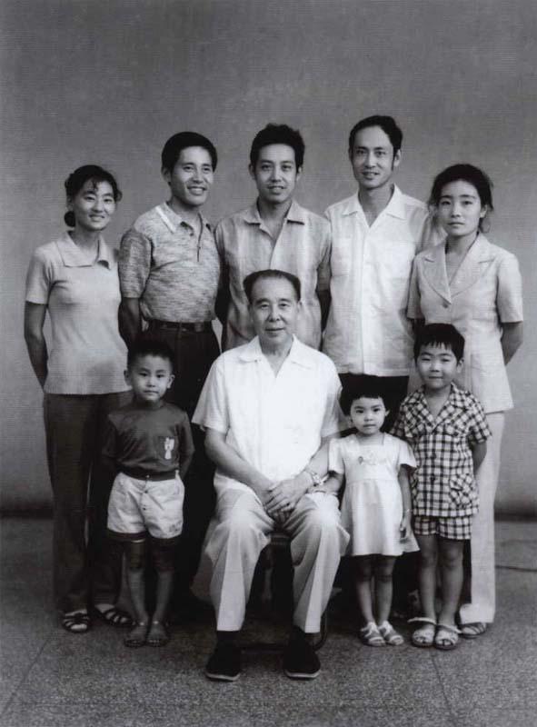 开国上将黄永胜的夫人和子女今何在