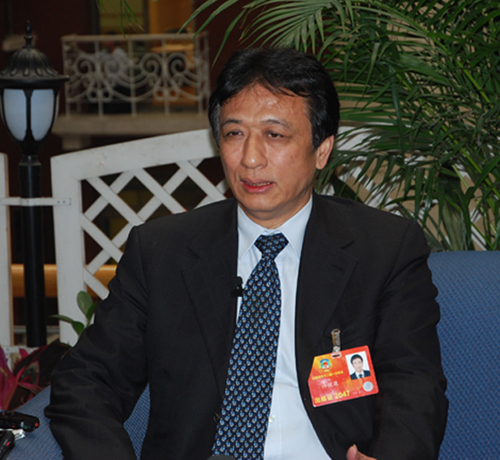 "老委员"许健康:吸引商人回乡投资,扩大扶贫帮扶选派范围