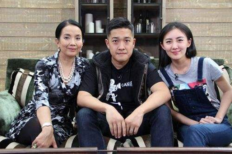 30岁火遍全国,却被张丰毅抛弃,如今亲生儿子这样对她