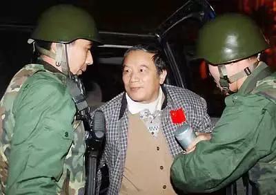 闯过"死亡之路"的外交官——孙必干