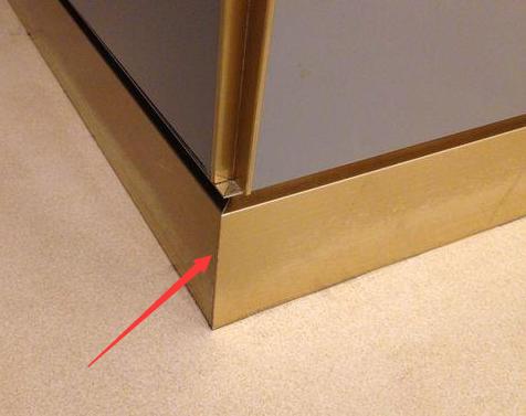 瓷砖,实木,pvc,不锈钢,玻璃踢脚线哪种好?后悔我家装早了