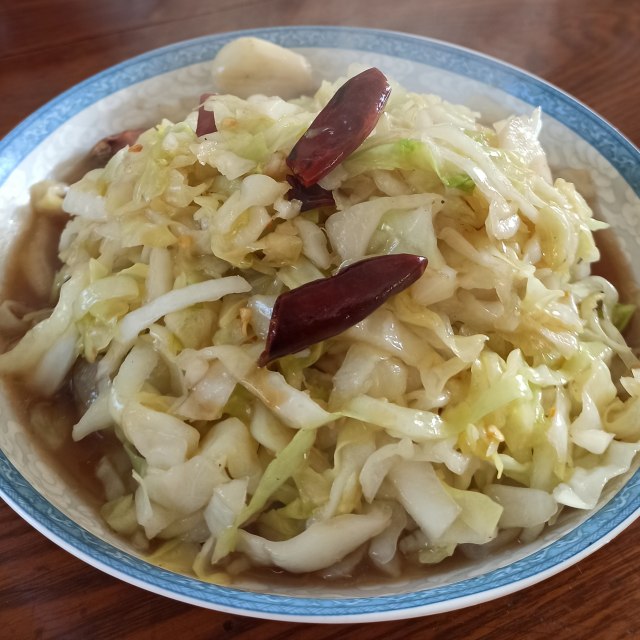 酸辣包菜丝,酸辣开胃,鲜爽营养