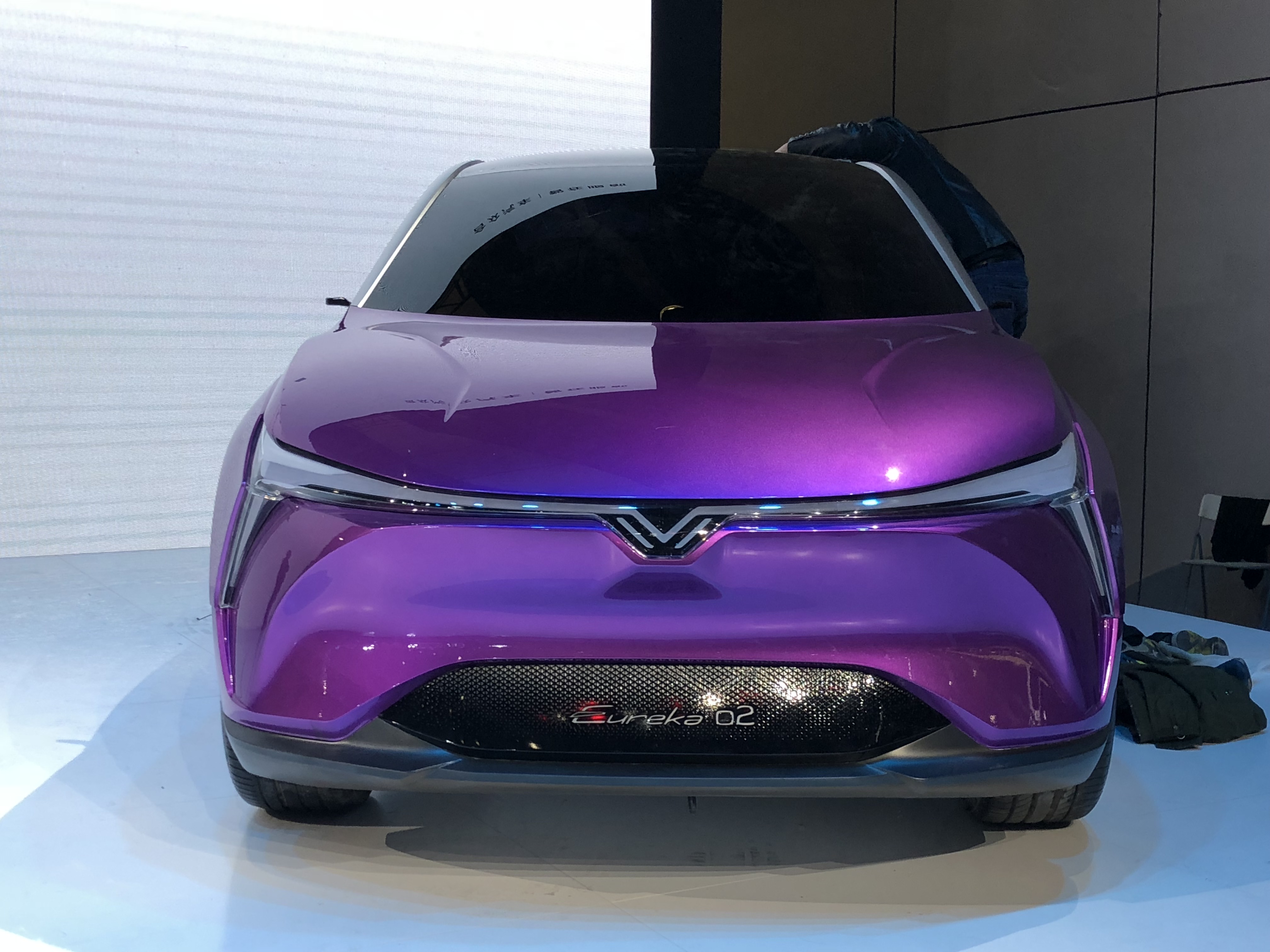 合众汽车全新概念车eureka 02亮相上海车展.新车基于全新平台打造.