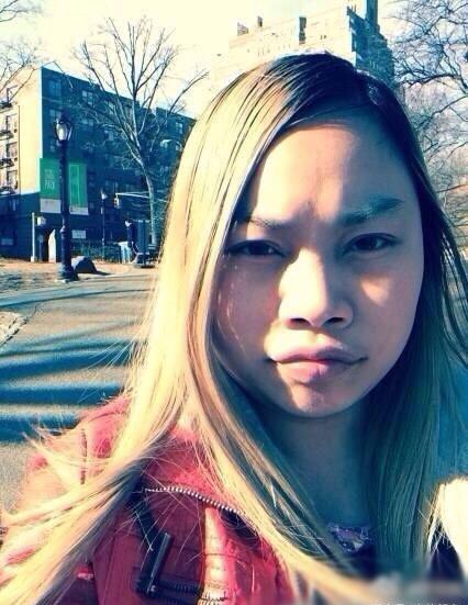 凤姐在美国因感染新冠肺炎去世?真相来了!本人回应:我还活着