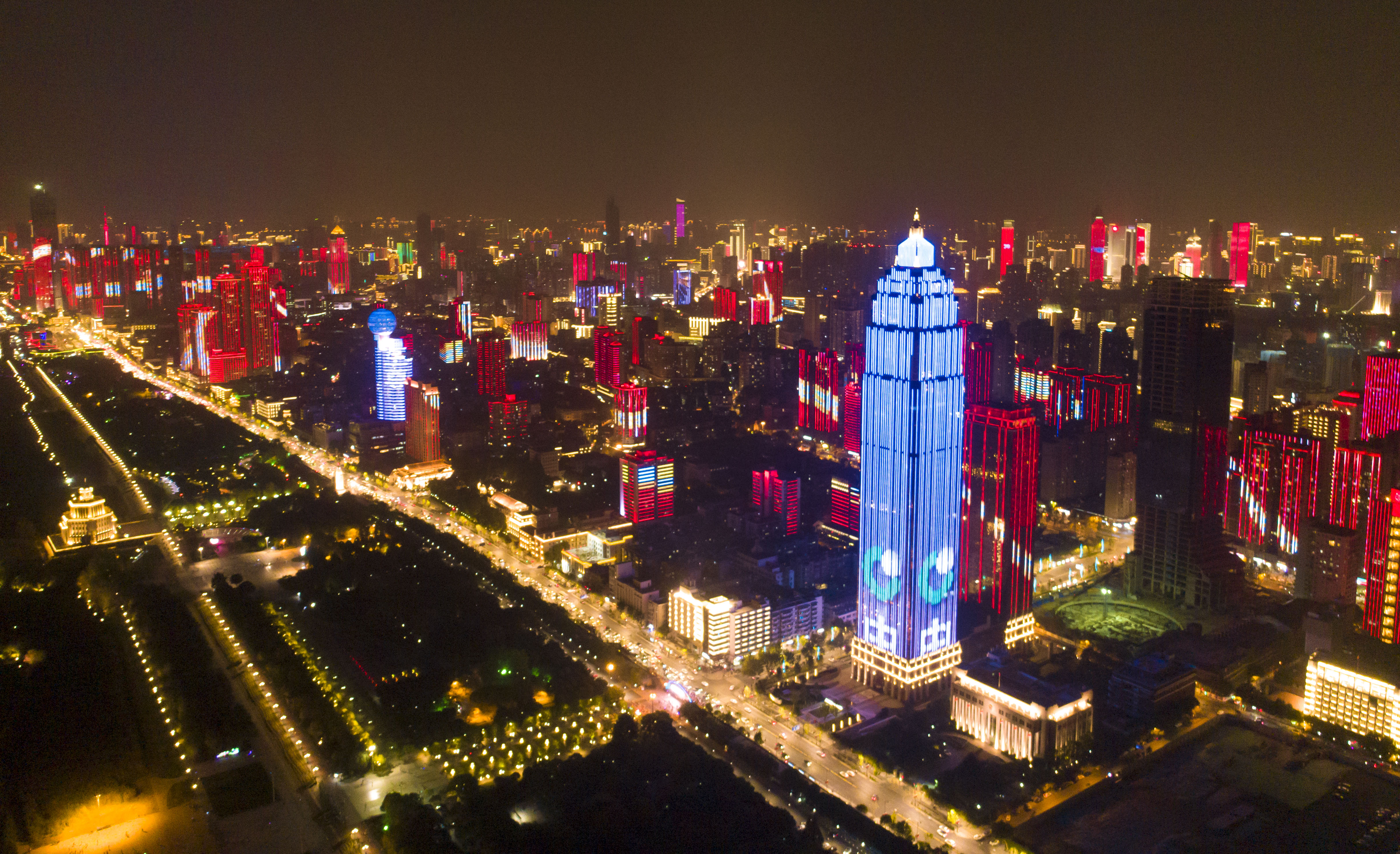 武汉:美丽夜景迎国庆