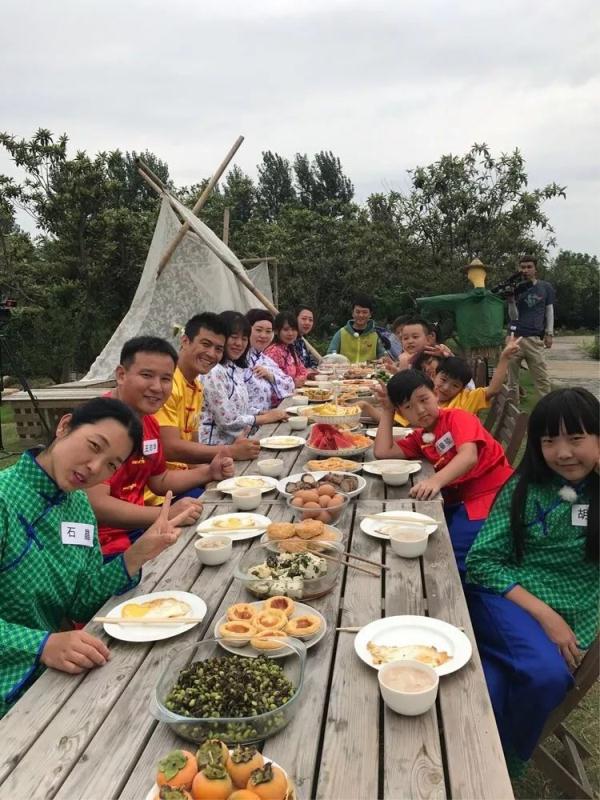 今晚尝鲜"天下第一土豆丝"在《非常游学团》出锅啦!