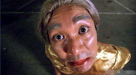 星爷《百变星君》中的黄衣老太太是什么梗?说出来笑翻你