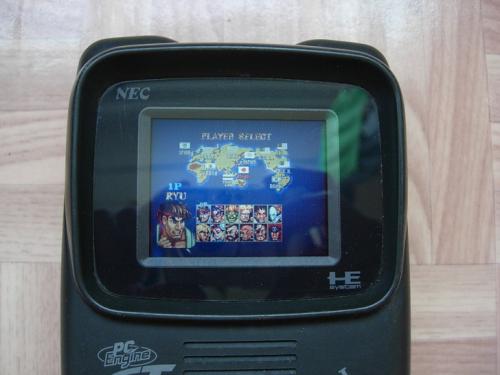 光盘容量可高达600m,                    容,然而最大的pce游戏也还