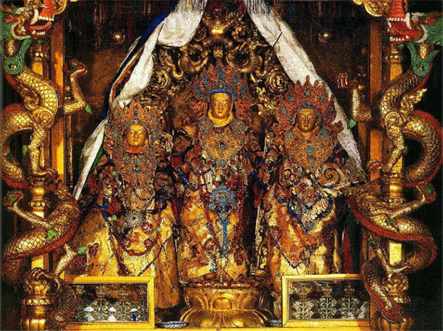 布达拉宫的灵魂,有1300多年历史,观音圣像栩栩如生却是自然形成