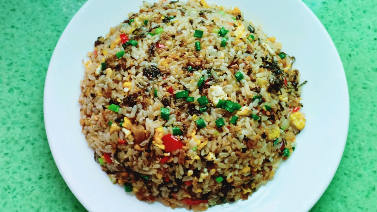 夜宵档最火爆的蛋炒饭,只因加了一味料,食客倍增,引人垂涎