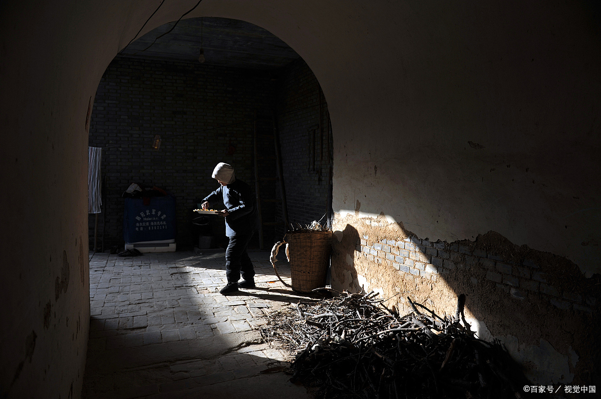 贫困山区农民艰苦朴素的生活