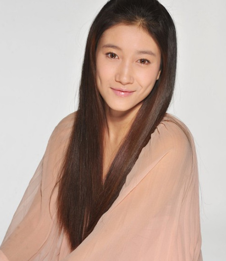 你认为啜妮饰演的洛洛是《我的前半生》中第一颜值担当吗?
