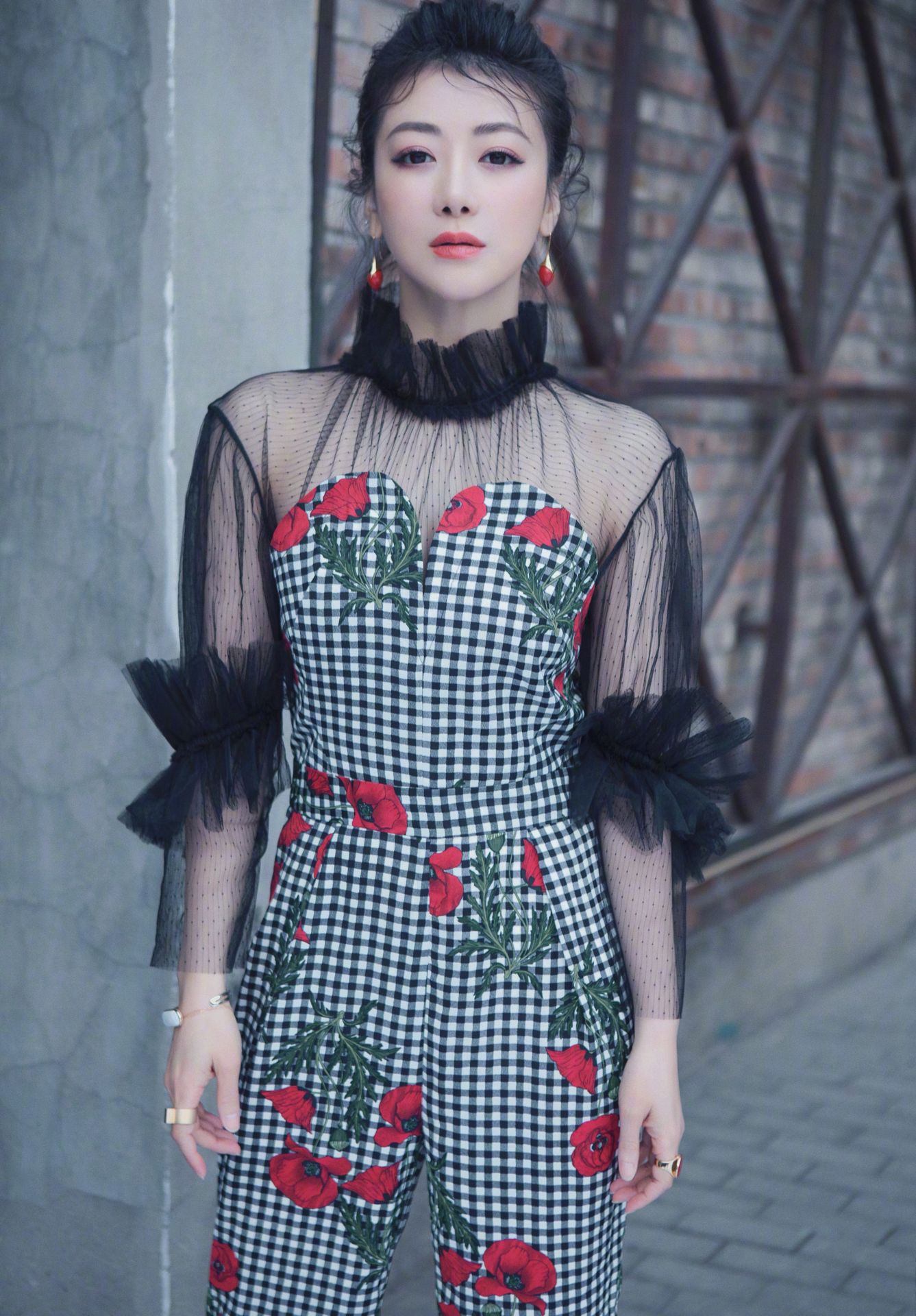 一直以来就倍喜欢陈紫函,很有公主范,主要是好看!