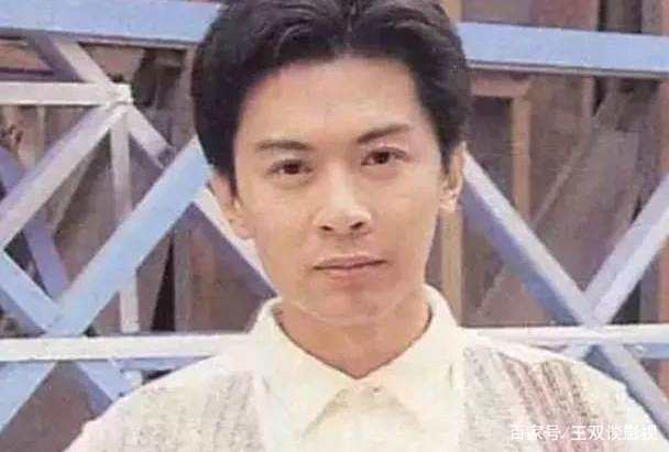 52岁“林平之”何宝生,本是富家子弟却选择出家,如今生活清贫 52岁“林平之”何宝生,本是富家子弟却选择出家,如今生活清贫
