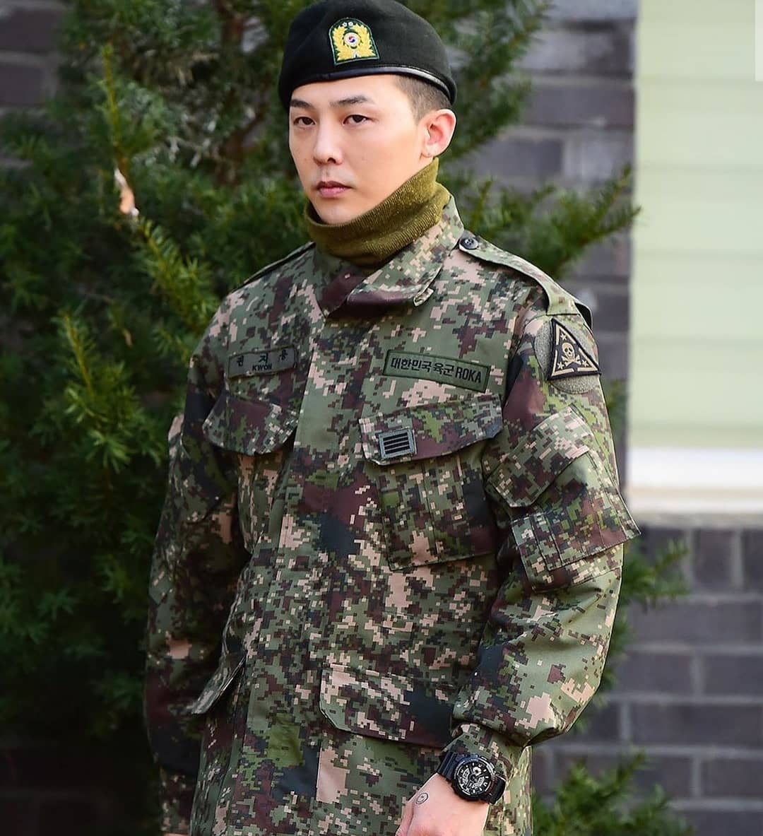bigbang队长权志龙退伍,将以本业回归