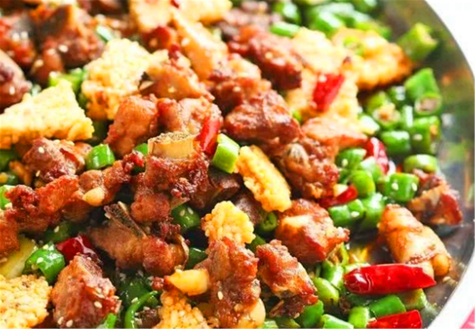 酒楼大厨火爆香辣菜品,简单开胃也下饭,深受大众食客的喜爱!