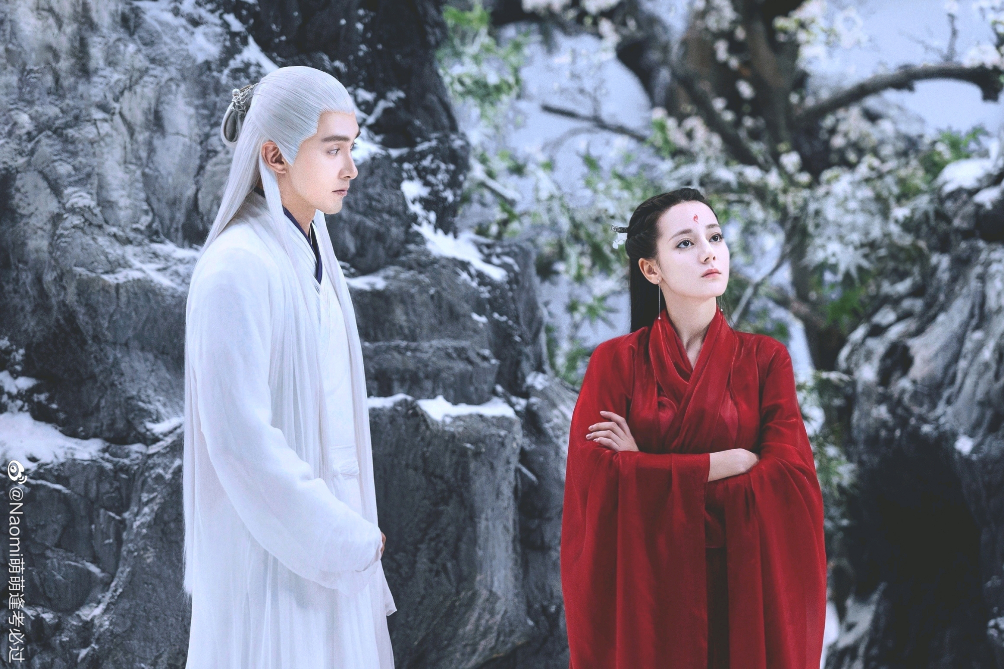 《三生三世枕上书》中的东华帝君是什么时候爱上凤九的?