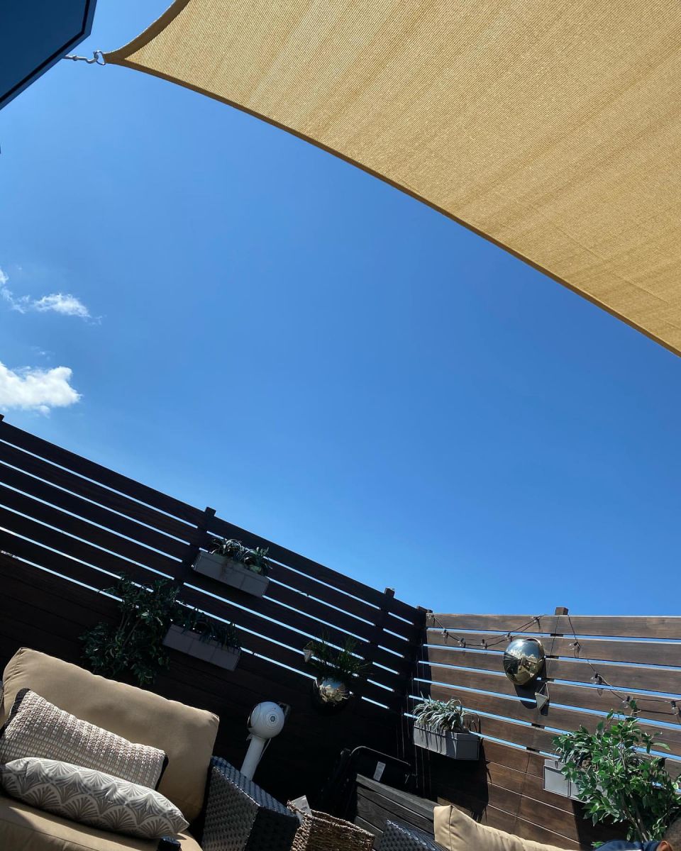 时尚博主?库兹马晒休闲自拍照:我得利用好白墙和相机