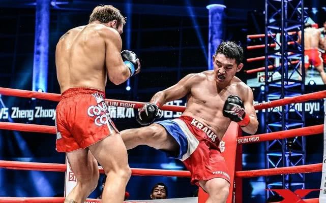 曾经声称30秒ko冬瓜的郑召玉肋骨被打骨折了,伤情严重送医