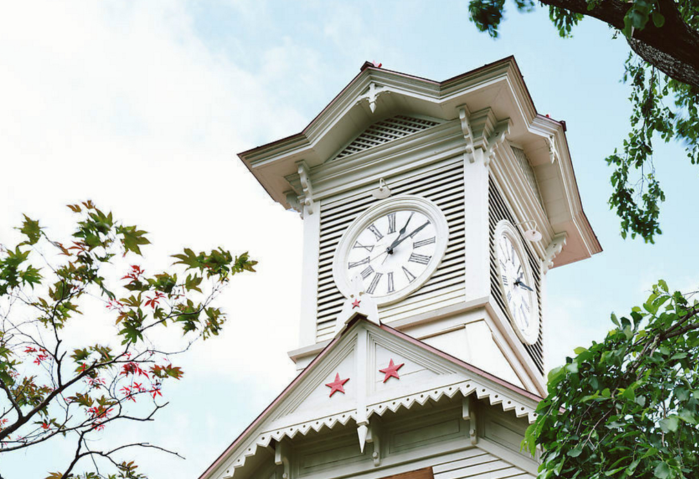 札幌钟楼是札幌标志性建筑,这座建筑物建于1878年,是北海道大学的前身