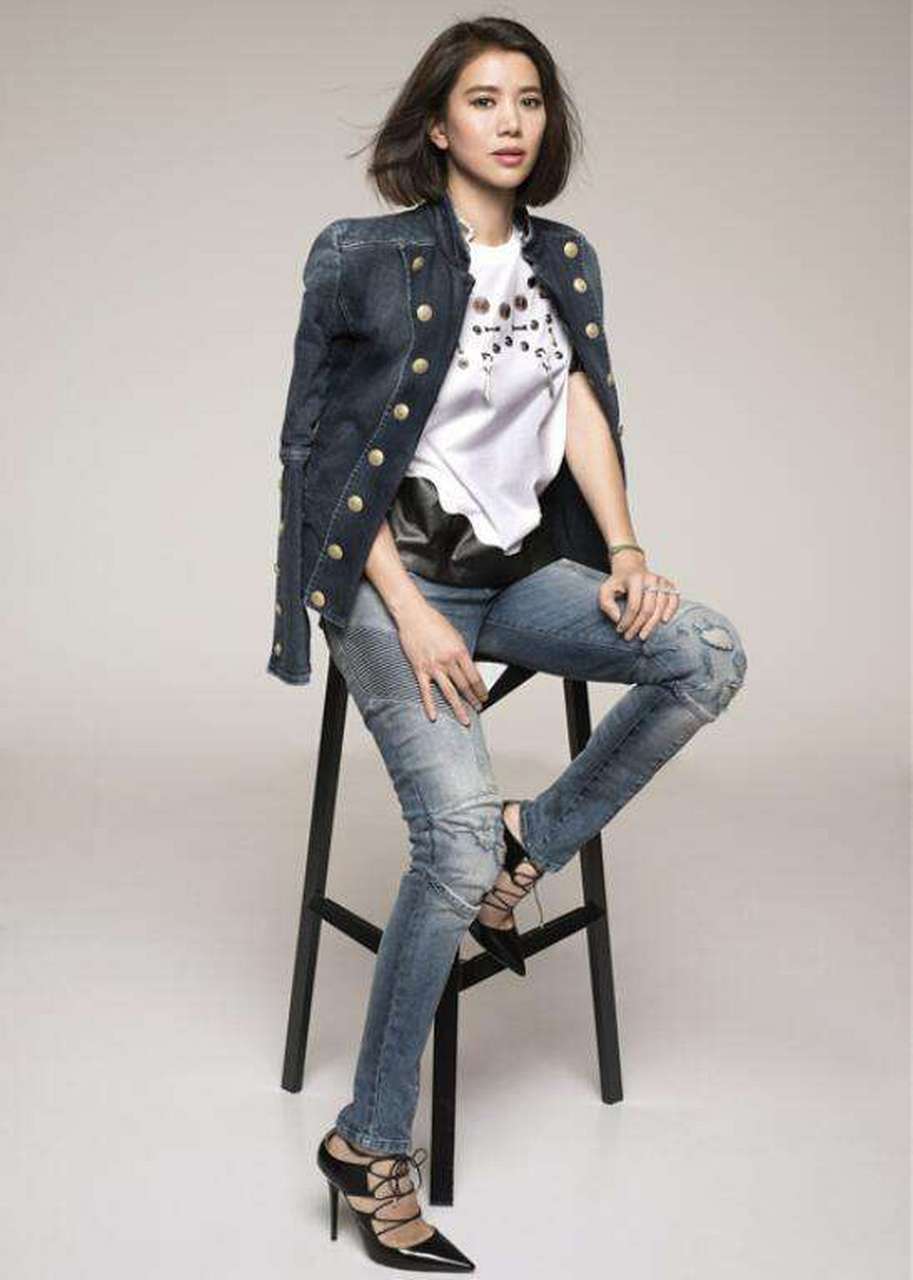 袁咏仪是公认的大美人,还有"最美港姐"的称号,不仅颜值高,她还拥有一