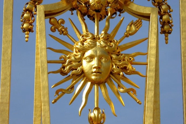 玛雅太阳神雕像图片
