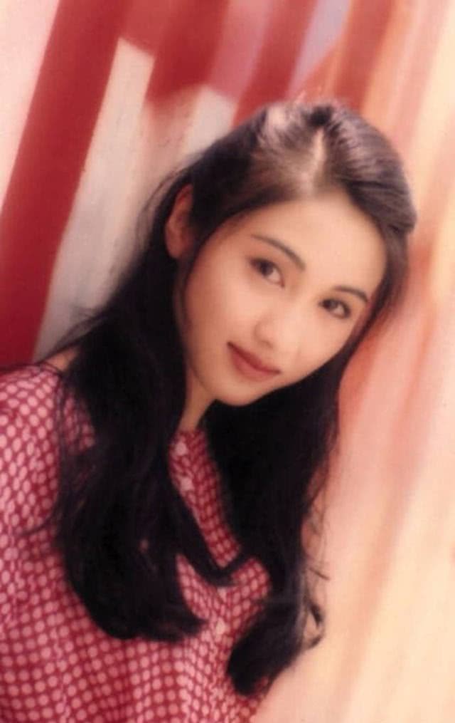 古惑仔中小结巴为什么很多人忘不掉,网友:想起她的死就让人心痛