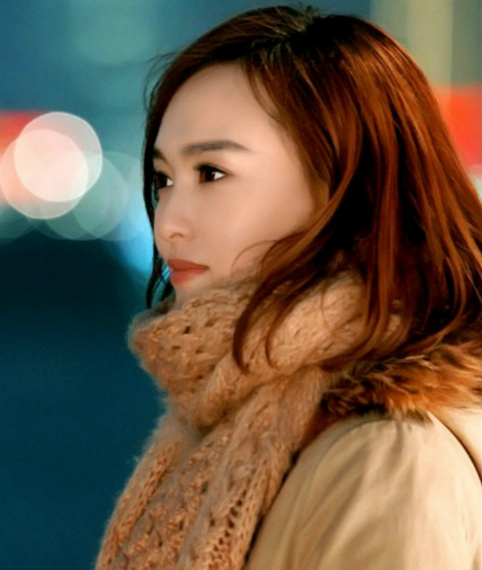 《格子间女人》唐嫣 饰 谭斌(mpl上海区销售经理) 转载自百家号作者