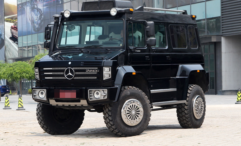 奔驰乌尼莫克,简约时尚,美观大方,堪称行走的"艺术品"!