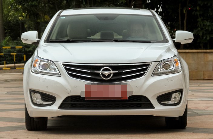 超现代的设计,科技感十足,驾驶乐趣强大的海马m8