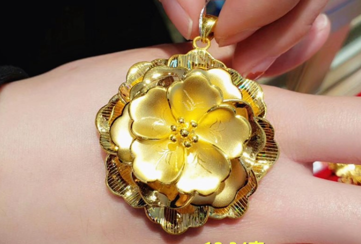 趣味测试:你认为以下哪朵金花是真实的?测你未来有多少存款?