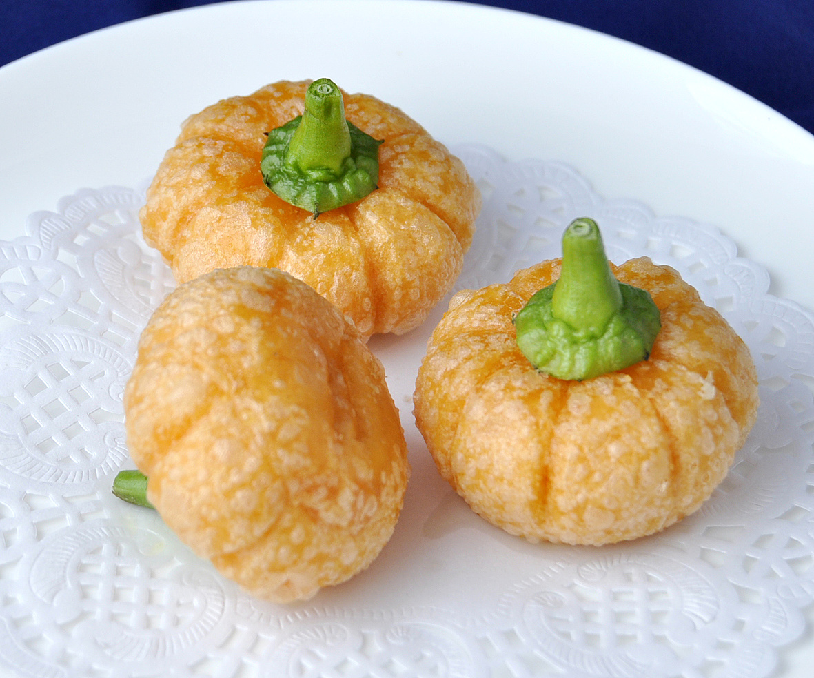 第三款:三色小点心 清新淡雅三个颜色,冲这颜色就想吃.