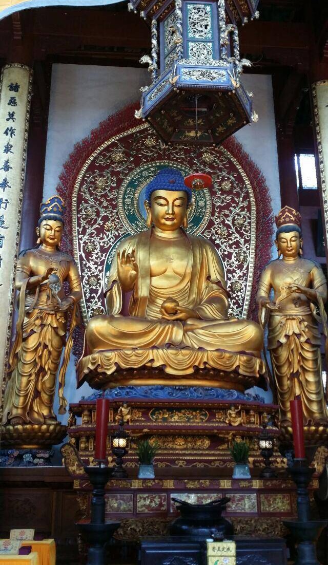 南无药师琉璃光如来佛诞法会,及108幅药师佛佛像