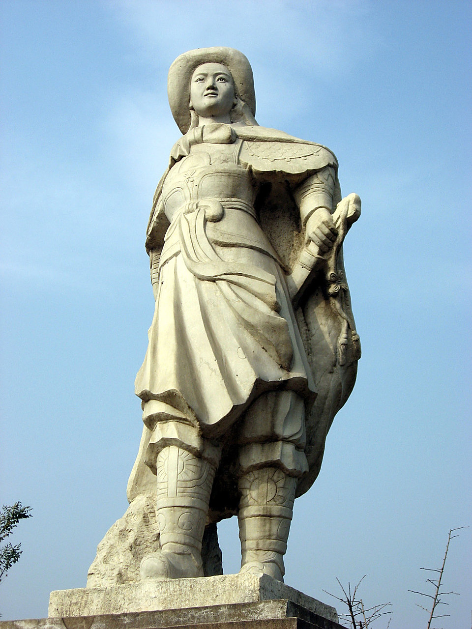 大家好,我是雕塑艺术家赵玉昌,是#默认# 你#花木兰# 们的日常生活分享