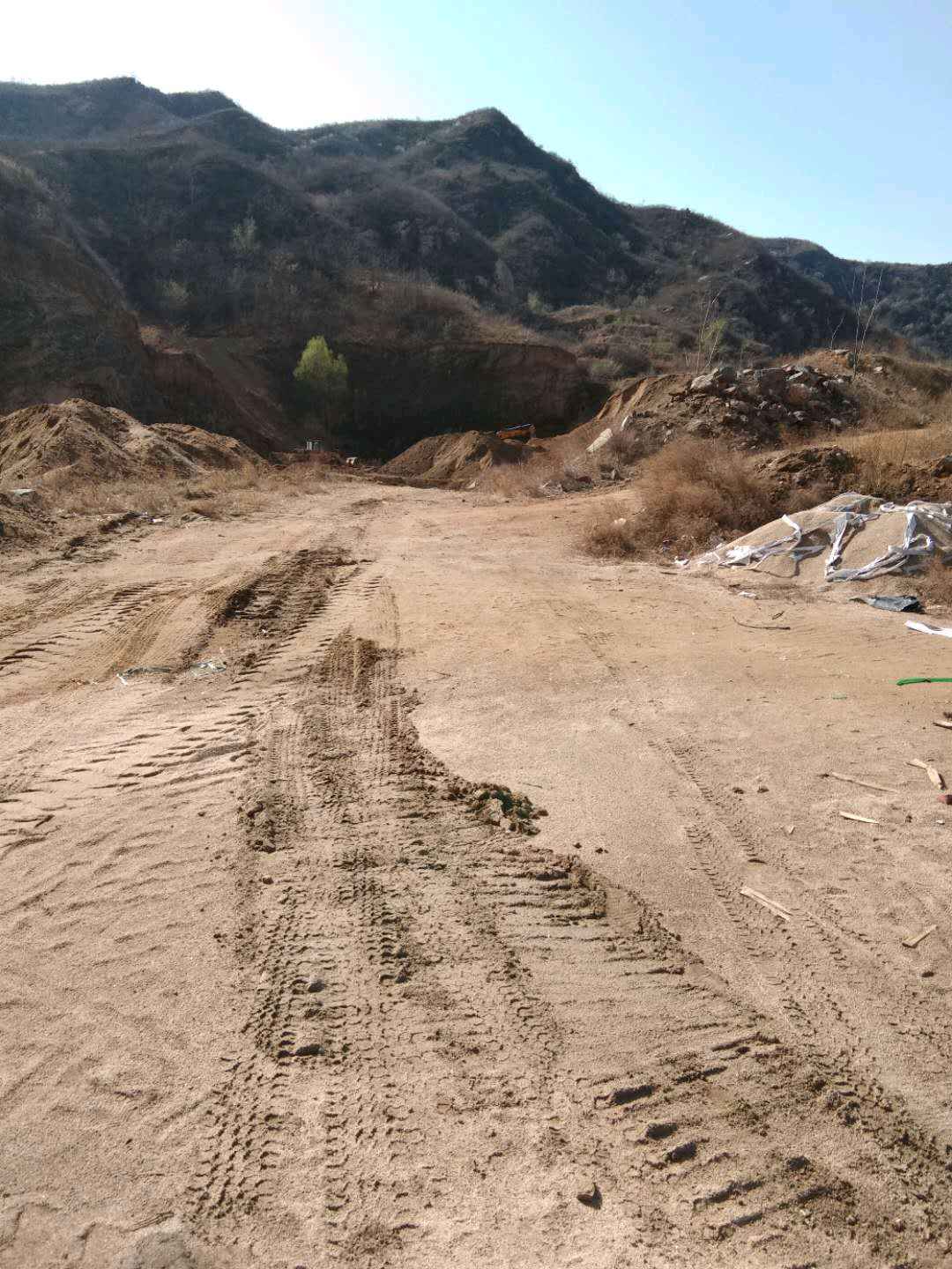 河北灵寿县岔头镇冯沟村村西采砂猖狂相关部门将进一步调查