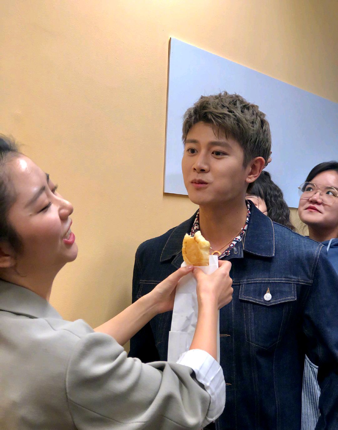 任嘉伦和谭松韵互叫本名,网友:这是什么乡村爱情?