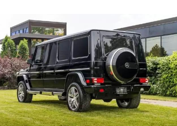 说起奔驰越野家族里的王者,那还是要说奔驰g级.