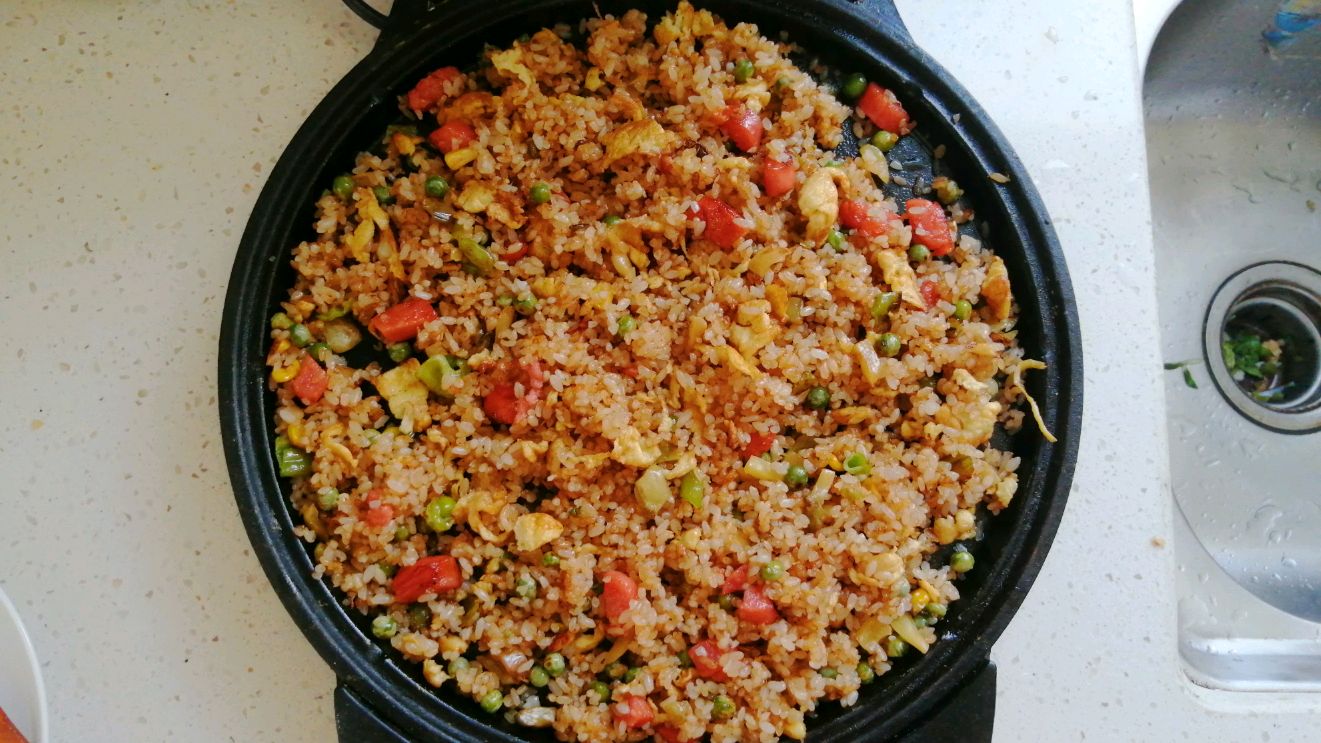 蛋炒饭这样做,超级好吃有韧性,只需记住这个小窍门
