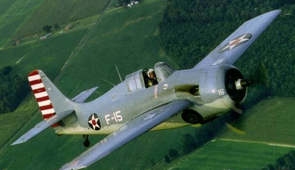 战斗机(英文:f6f fighter,绰号:hellcat,译文:地狱猫,又称:悍妇/泼妇)